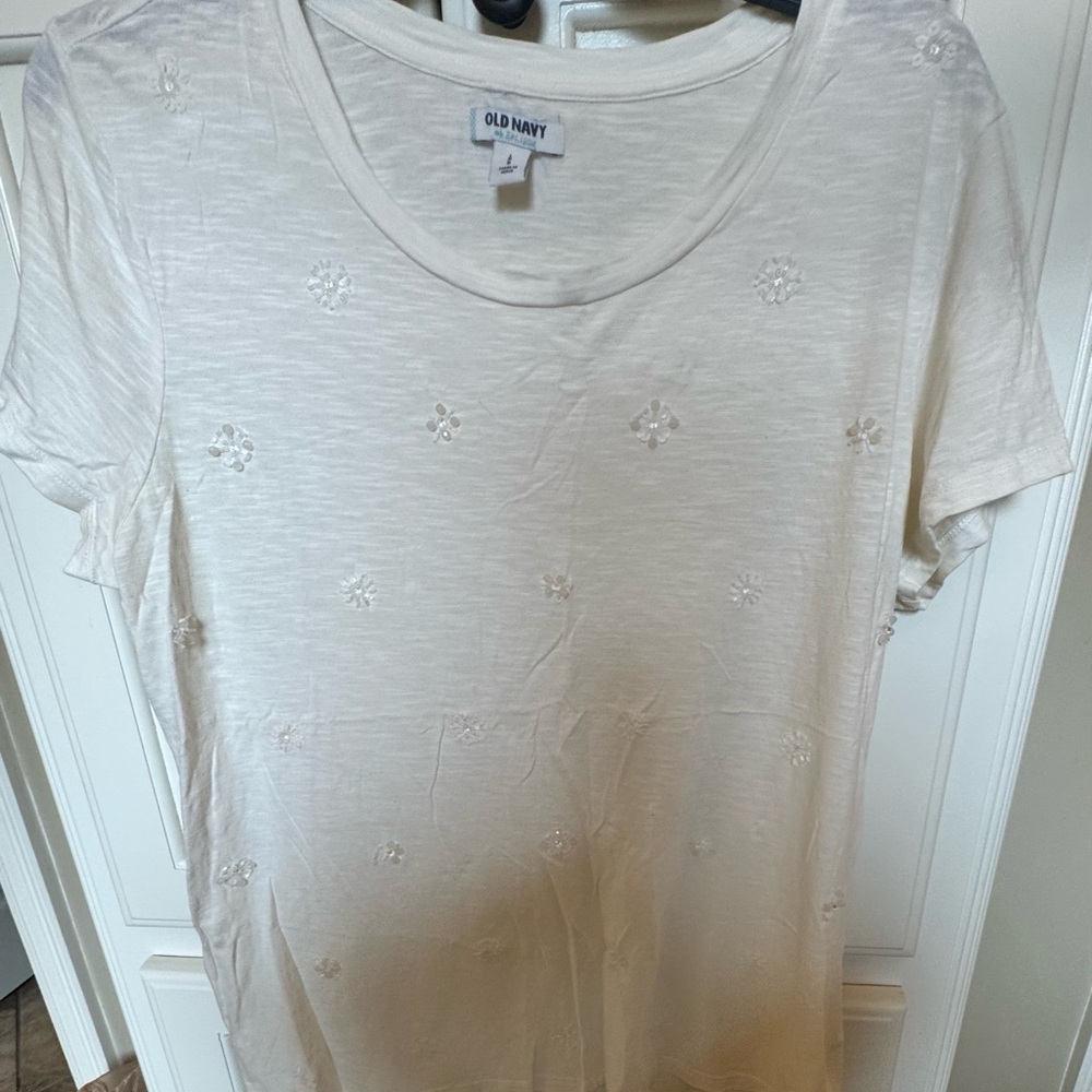 Old Navy Cream Short Sleeve T-Shirt